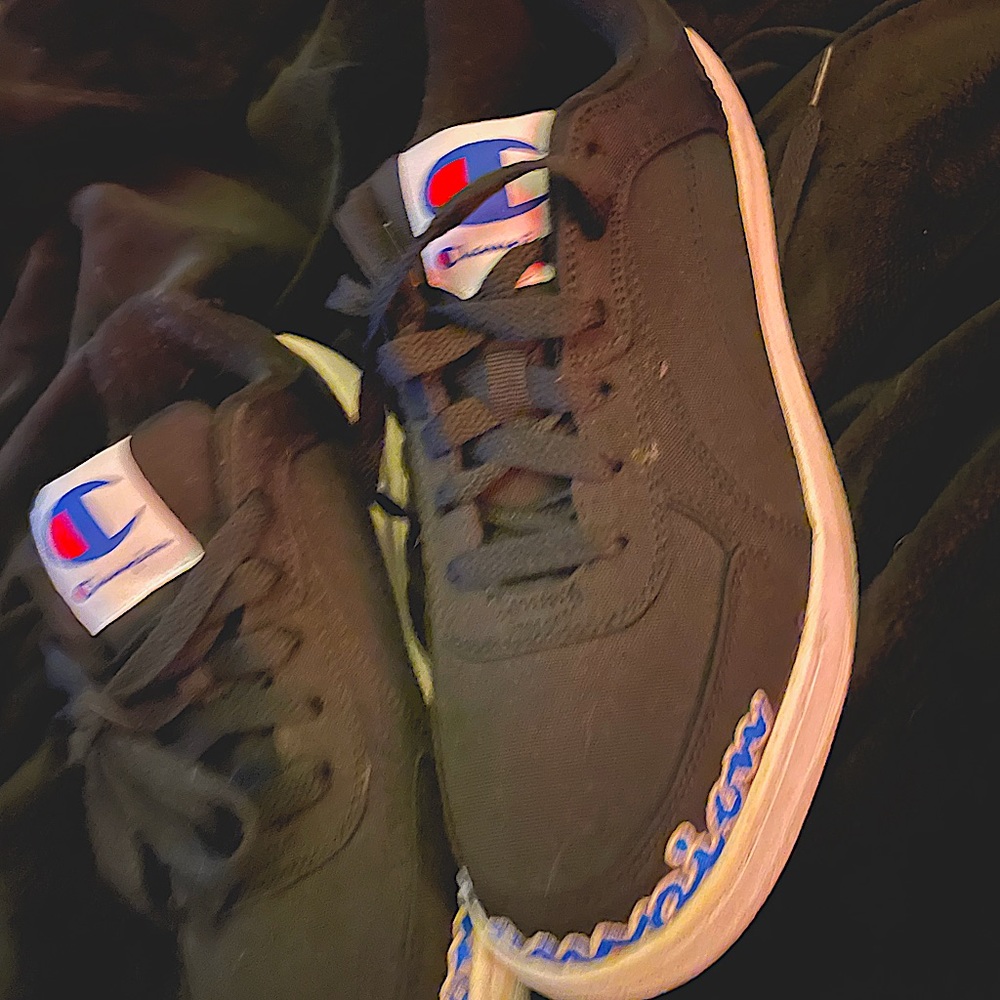 Mens Champion shoes.. new with tags..very nice